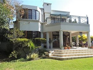 4 Bed House in Dainfern Golf Estate