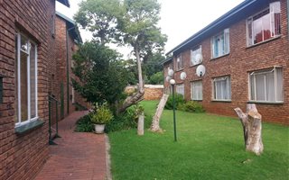 2 Bedroom Townhouse in Clubview