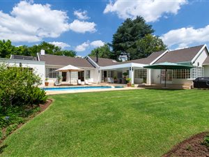 5 Bed House in Duxberry