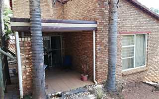 2 Bedroom Townhouse in Wilro Park
