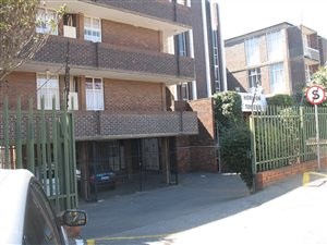1 Bed Flat in Horison Park