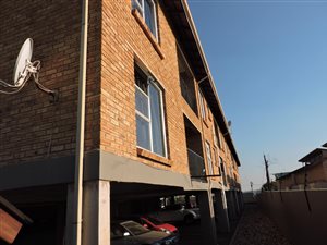 3 Bed Apartment in Florida