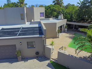 3 Bed House in Blouberg Sands