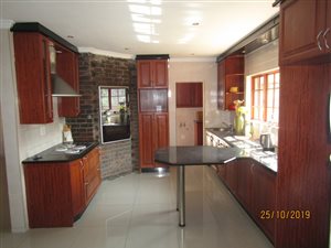 4 Bed House in Atholl
