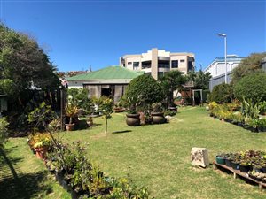 125 m² Commercial space in Mossel Bay Central