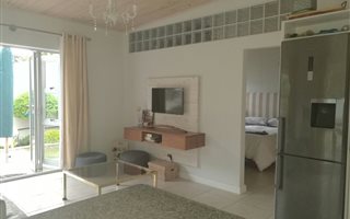 1 Bedroom Garden Cottage in Constantia Hill Estate