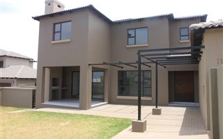 3 Bedroom House in Midlands Estate