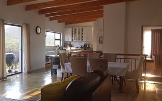 2 Bedroom House in Island View