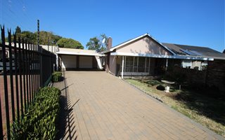 3 Bedroom House in Clarenspark