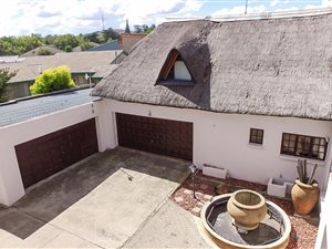 4 Bed House in Heidelberg Central