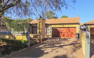 3 Bedroom Townhouse in Heatherview