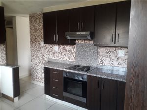 2 Bed Flat in Austerville