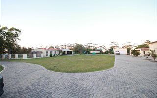 22 ha Farm in Kwelera