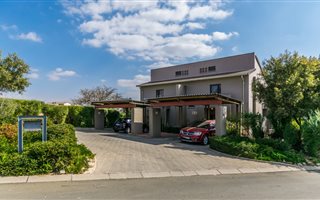 3 Bedroom Duplex in North Riding