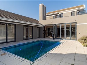 4 Bed House in Sunset Links