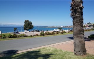 2 Bedroom Apartment in Santos Bay