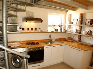 1 Bedroom Duplex in Tableview