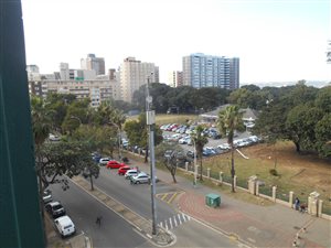 1 Bed Apartment in Albert Park