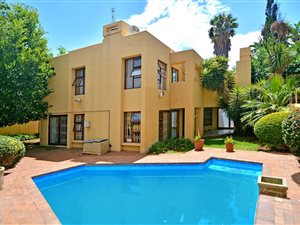 5 Bed Cluster in Bedfordview