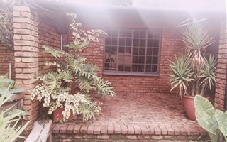 2 Bedroom House in Dalpark