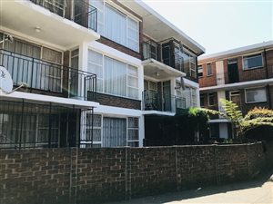 2 Bed Apartment in Rosettenville