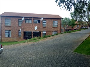 2 Bed Townhouse in Wilgeheuwel