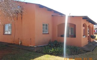 4 Bedroom House in Derby