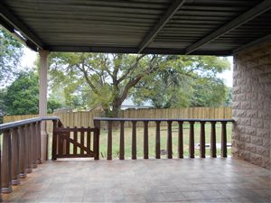 4 Bed House in Waterfall