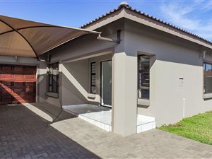 3 Bedroom Townhouse in Minerva Gardens