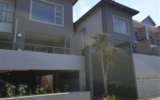 3 Bedroom Apartment in Simbithi Estate