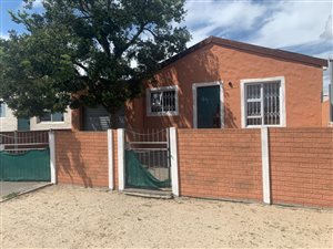 3 Bed House in Matroosfontein