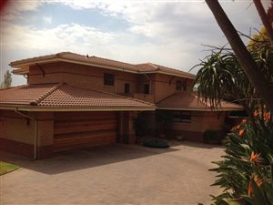 4 Bed House in Woodhill