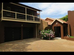 3 Bed House in Die Wilgers