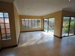 3 Bed Townhouse in Aviary Hill