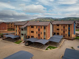 2 Bed Apartment in Mondeor