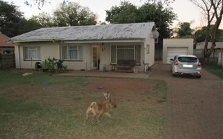 3 Bedroom House in Oos-Einde