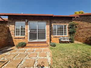 2 Bed Townhouse in Meyerspark