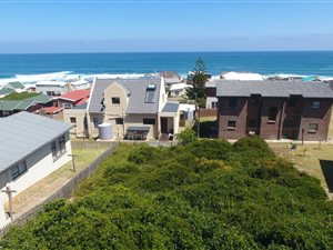 600 m² Land available in Jongensfontein