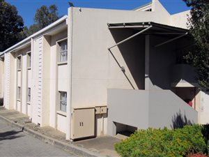 1 Bed Townhouse in Glen Austin