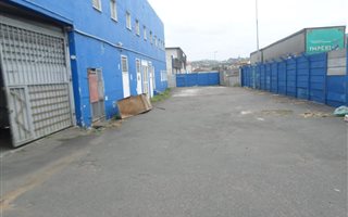 1729 m² Commercial space in Jacobs