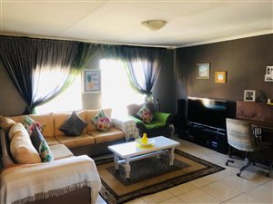 2 Bed Apartment in Alan Manor