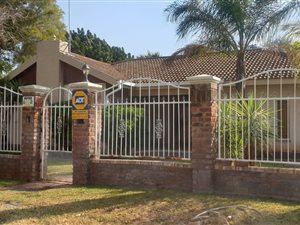 4 Bed House in Monument Heights