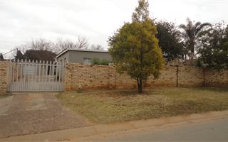 4 Bedroom House in Blanchville