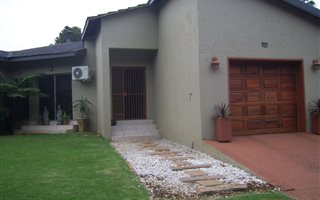 3 Bedroom House in Dennesig