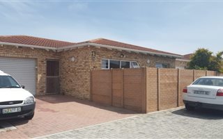 3 Bedroom Townhouse in Brentwood Park