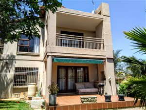 3 Bed Townhouse in Waterkloof
