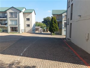 1 Bed Apartment in Monument