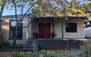 130 m² Commercial space in Parkhurst