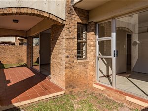 2 Bed Apartment in Erand Gardens