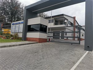 240 m² Office Space in Midridge Park